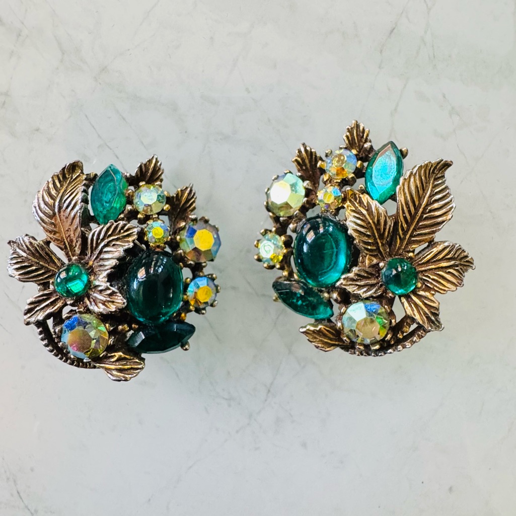Elegant Art Metal Floral Motif With Rhinestone Embellished Earrings 69$